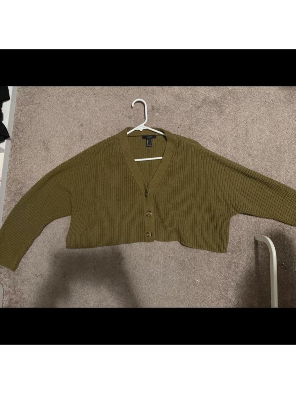 Forever 21 olive green cropped cardigan #cropped #knitwear